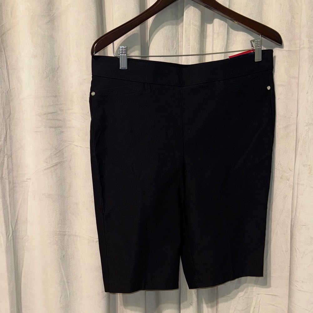 Rafaella Classic Black Women's Shorts